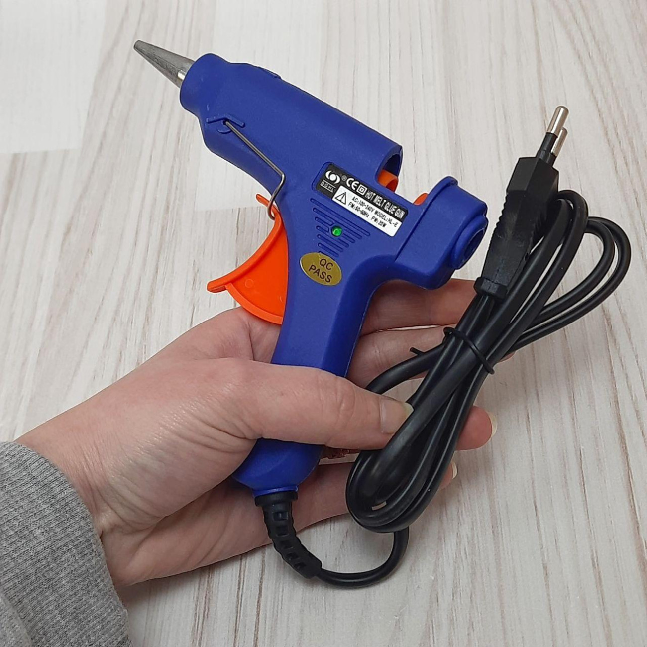 Клейовий пістолет 20W