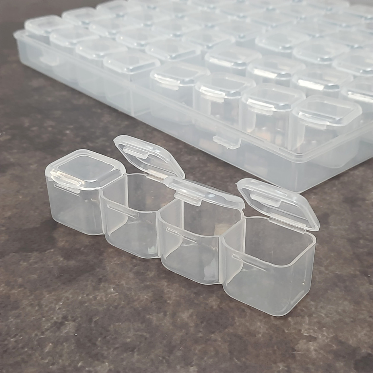 Органайзер з комірками(56шт) для зберігання дрібниць і рукоділля, прозорий