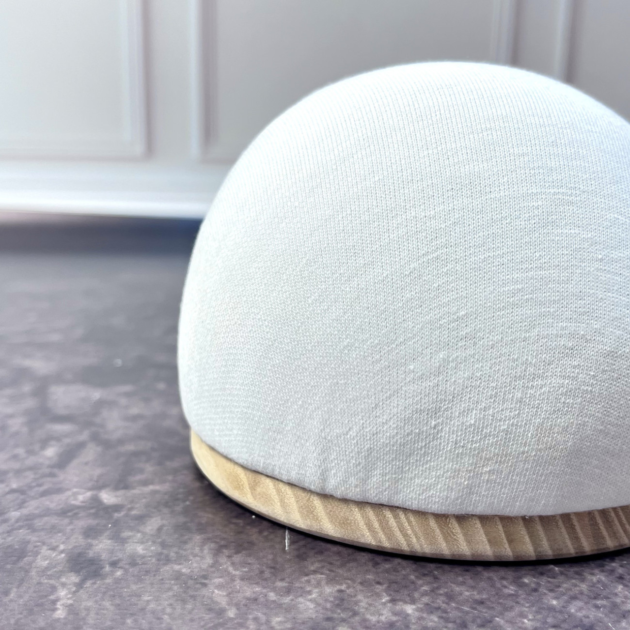 Кравецька колодка для ВТО Needle Craft Груди на підошві 12 см Молочна