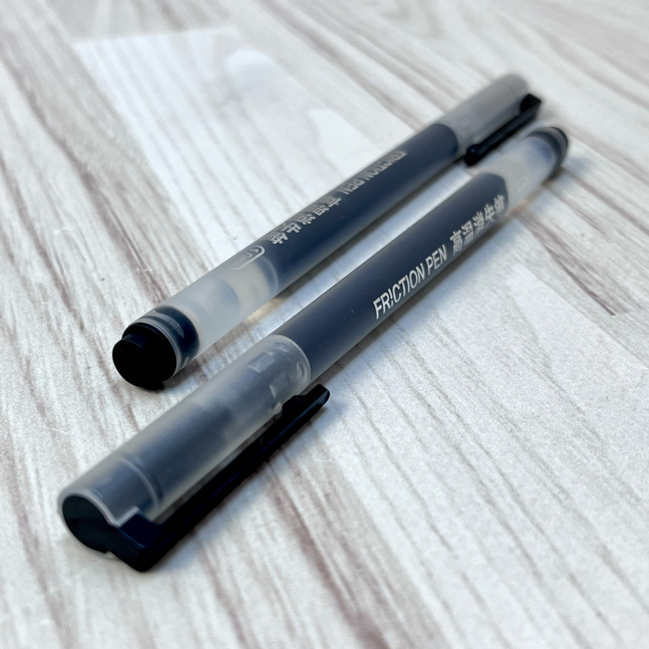 Ручка термозникаюча (фрикційна) для розмітки на шкірі (чорна)