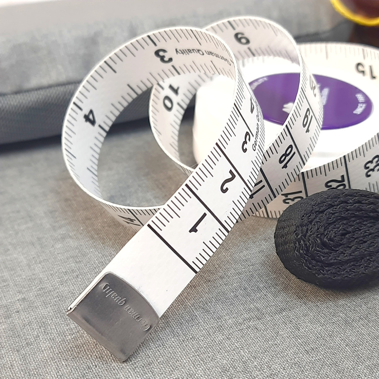 Рулетка, сантиметр кравецький, 150 см, біла з фіолетовою серединкою