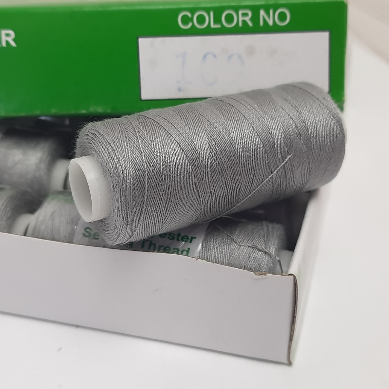 Нитки для шиття Peri 100% поліестер, 40/2, 400Y (№109)