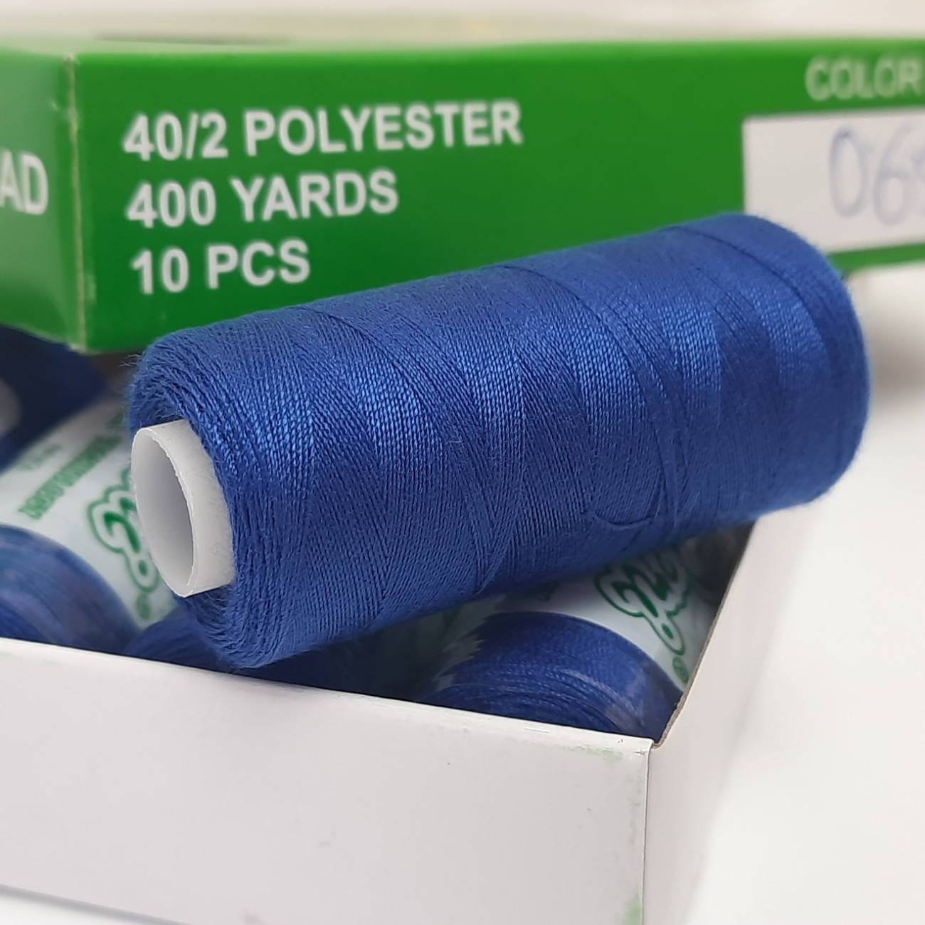 Нитки для шиття Peri 100% поліестер, 40/2, 400Y (№065)