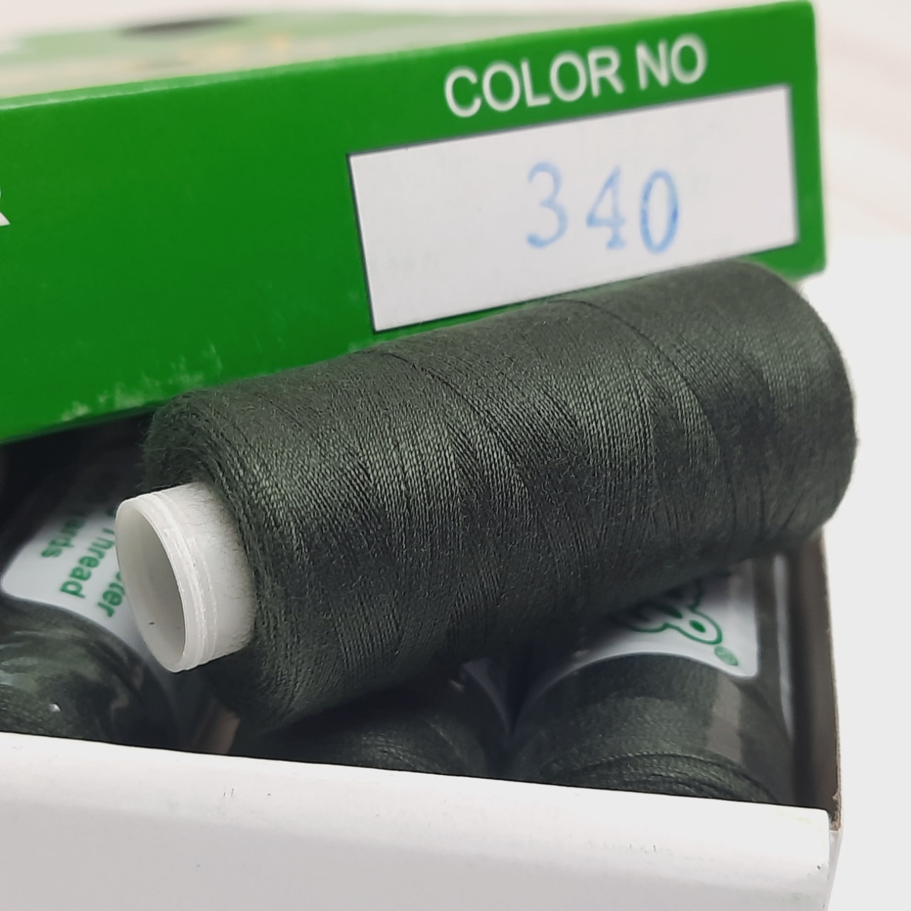 Нитки для шиття Peri 100% поліестер, 40/2, 400Y (№340)