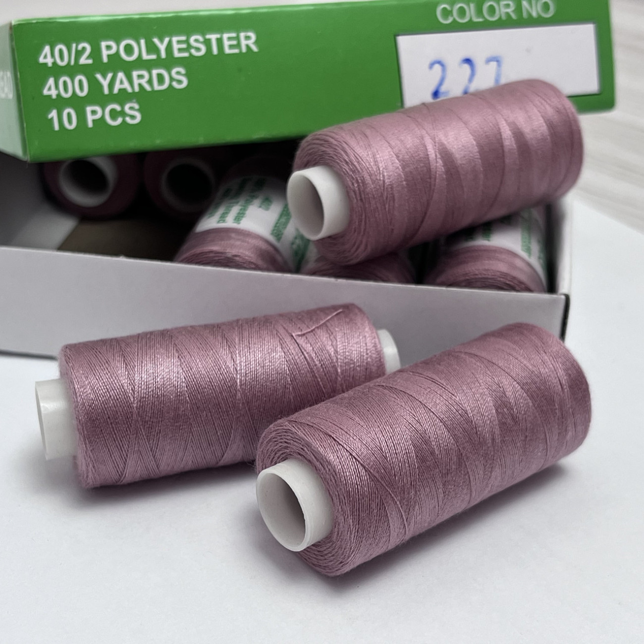 Нитки для шиття Peri 100% поліестер, 40/2, 400Y (№227)