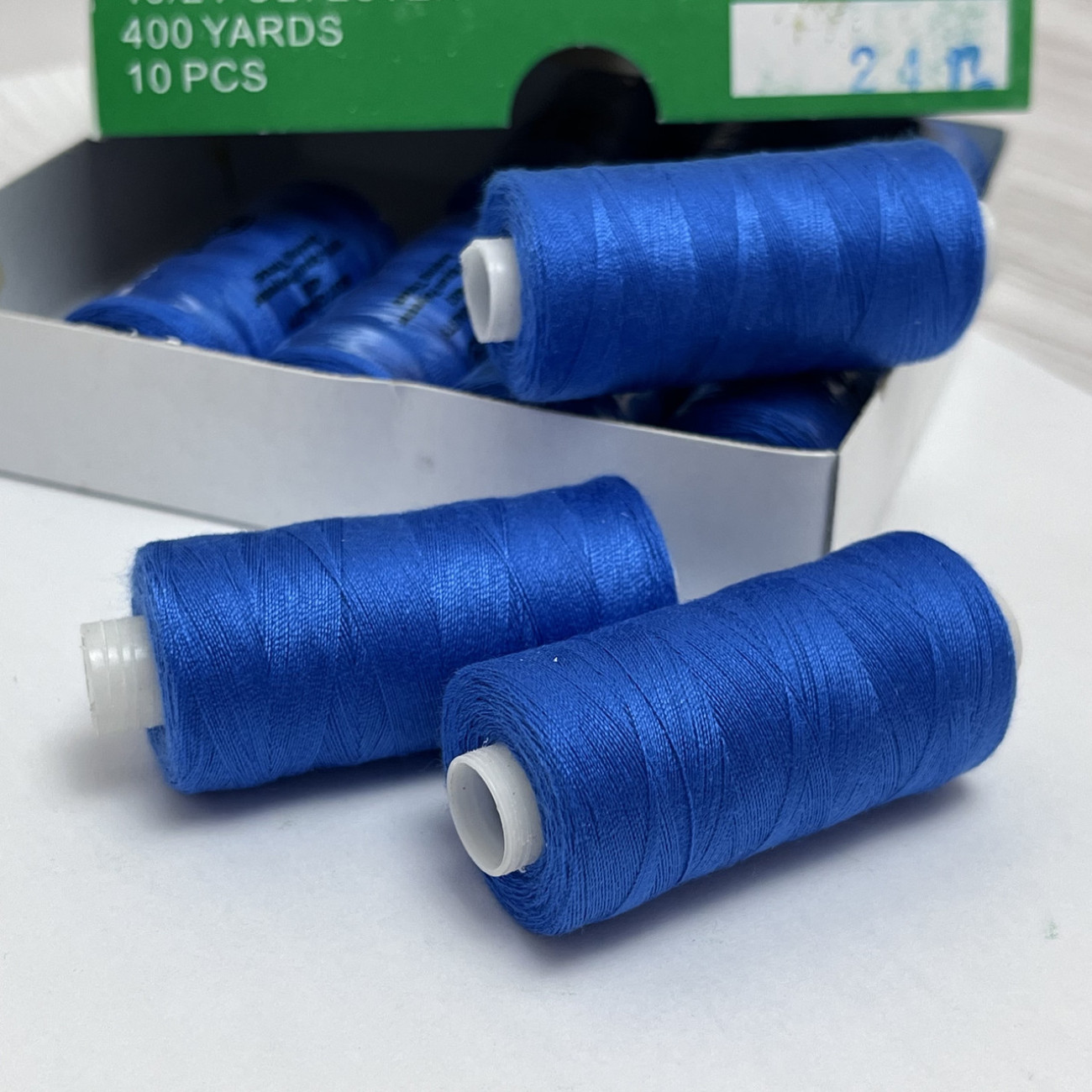 Нитки для шиття Peri 100% поліестер, 40/2, 400Y (№241)