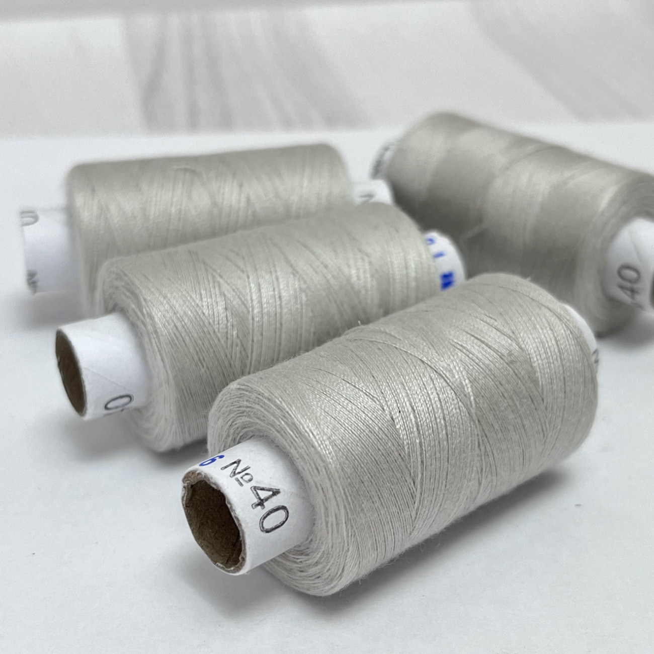 Нитки для шиття Peri 100% поліестер, 40/2, 400Y (№106)