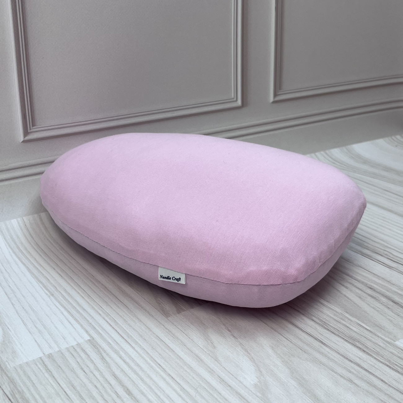 Кравецька подушечка для ВТО Needle Craft Овальна Рожева