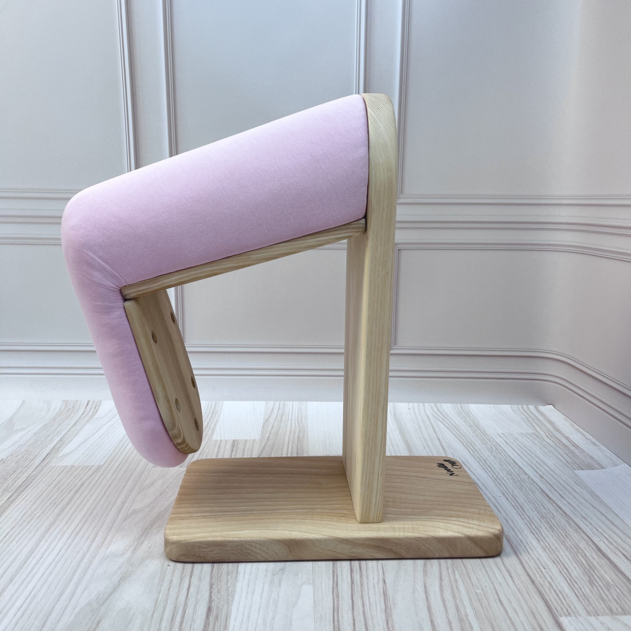 Кравецька колодка для ВТО Needle Craft Плече велике опукле Рожеве