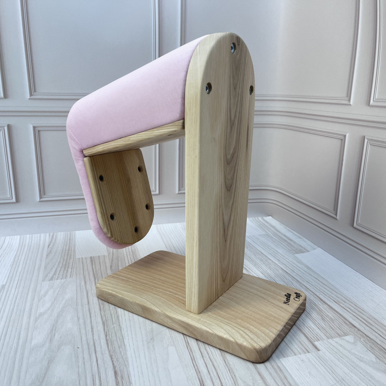 Кравецька колодка для ВТО Needle Craft Плече велике опукле Рожеве