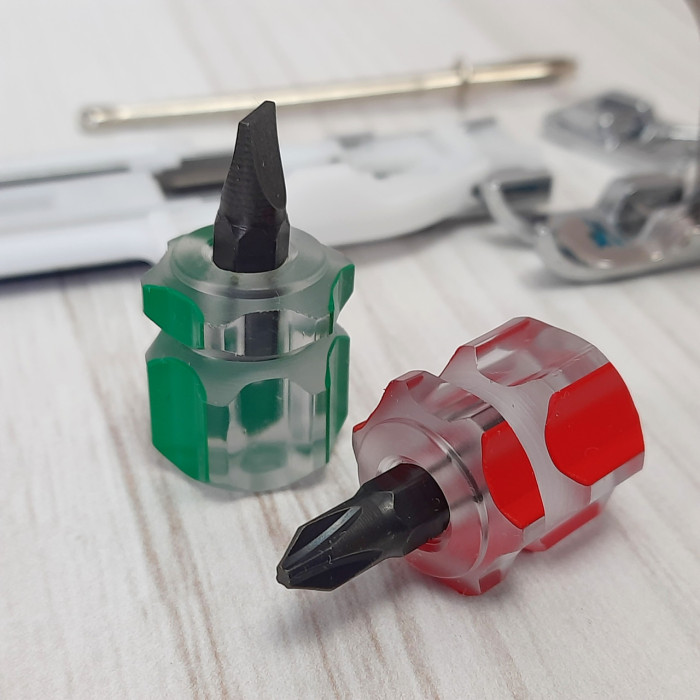 Набір міні викруток для швейних машин