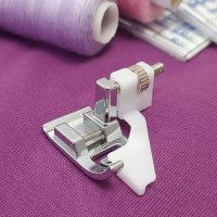 Лапка побутова для потаємного шва з пластиковим обмежувачем