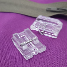 Лапка побутова для вшивання потаємної блискавки (пластикова)