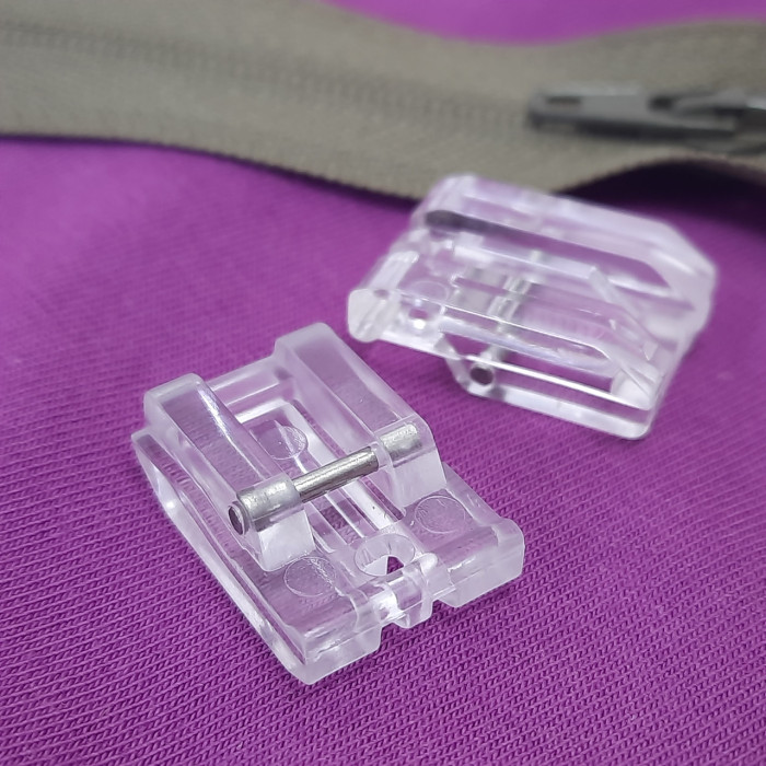 Лапка побутова для вшивання потаємної блискавки (пластикова)