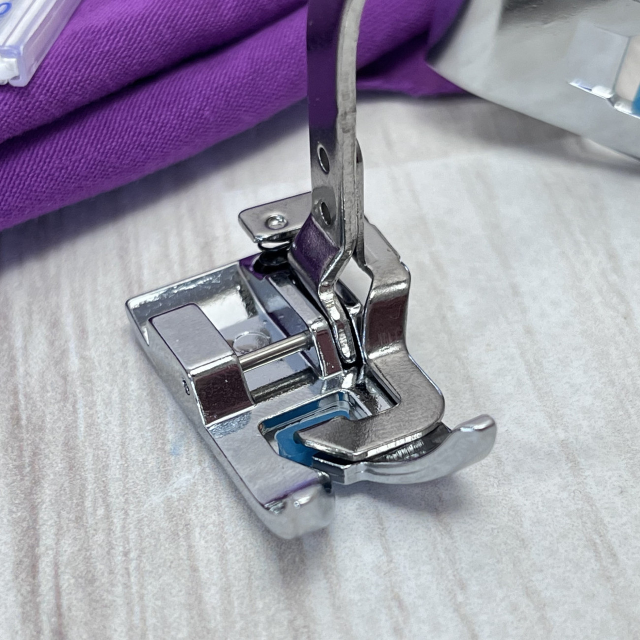 Лапка для трикотажу побутова