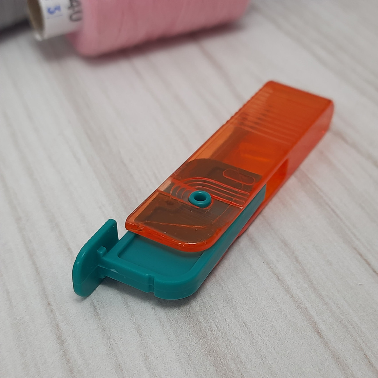 Розпорювач розкладний червоно-зелений