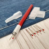 Розпорювач металевий зі змінними лезами (червоний)