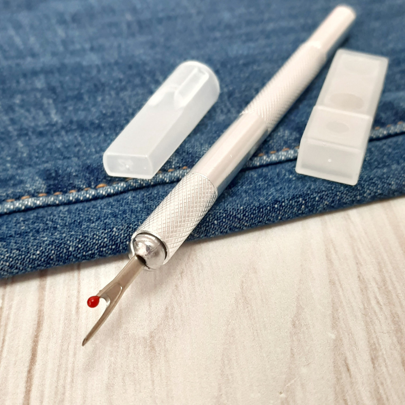 Розпорювач металевий зі змінними лезами (срібний)