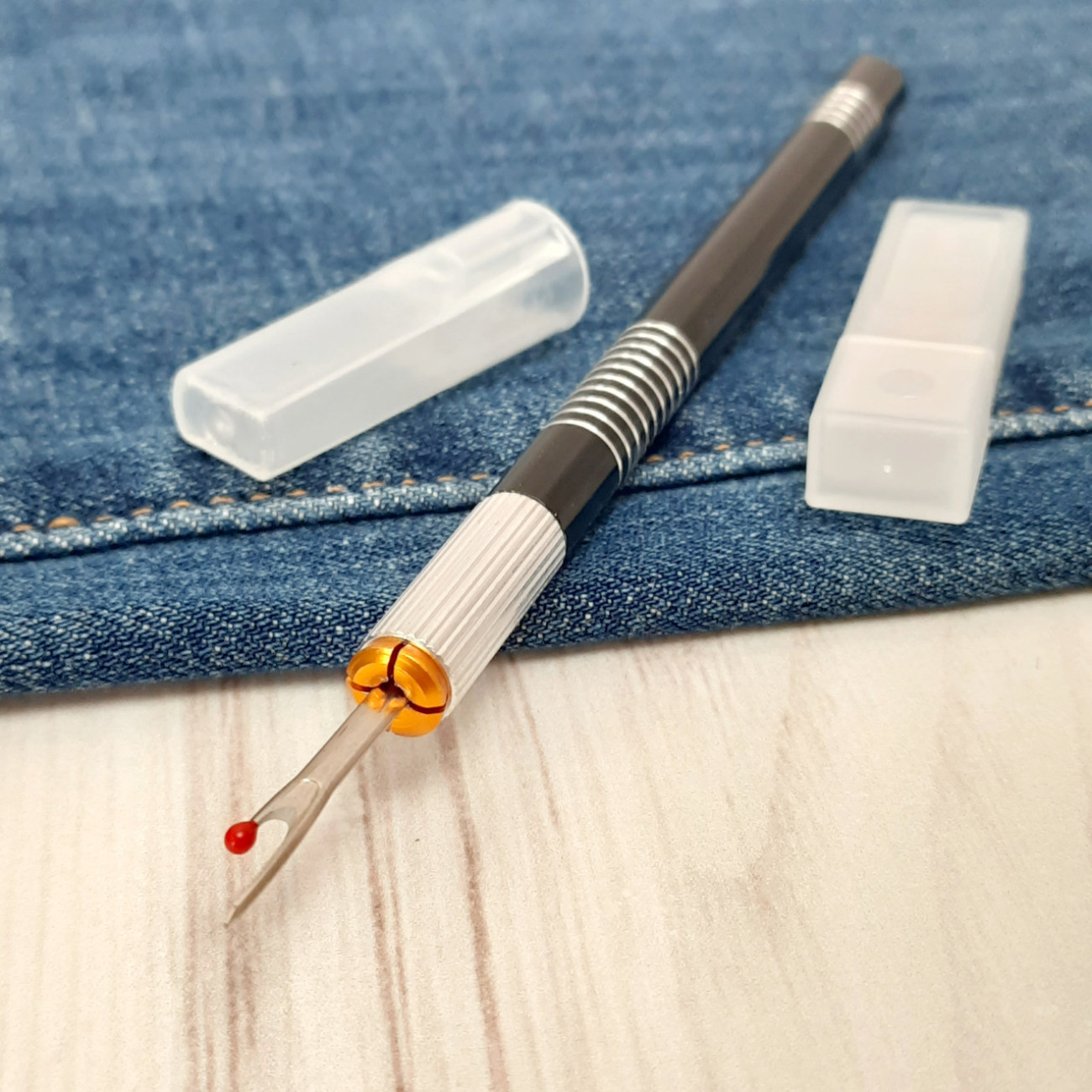 Розпорювач металевий зі змінними лезами (чорний)