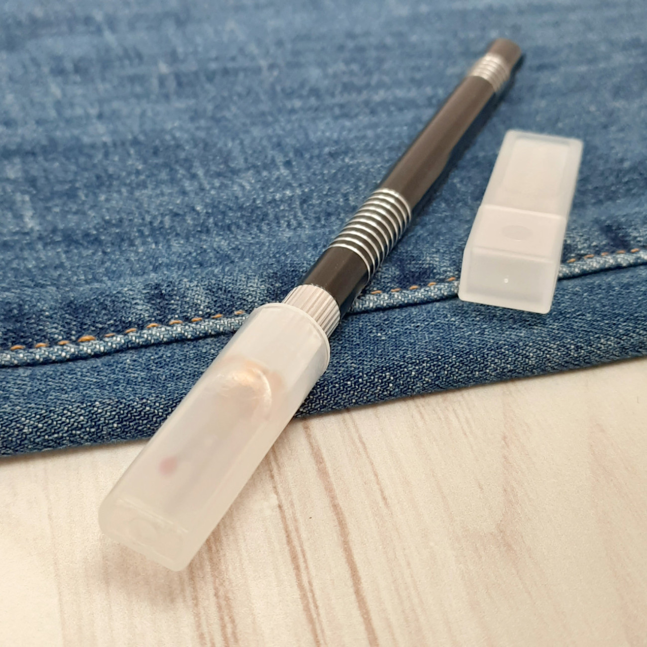 Розпорювач металевий зі змінними лезами (чорний)