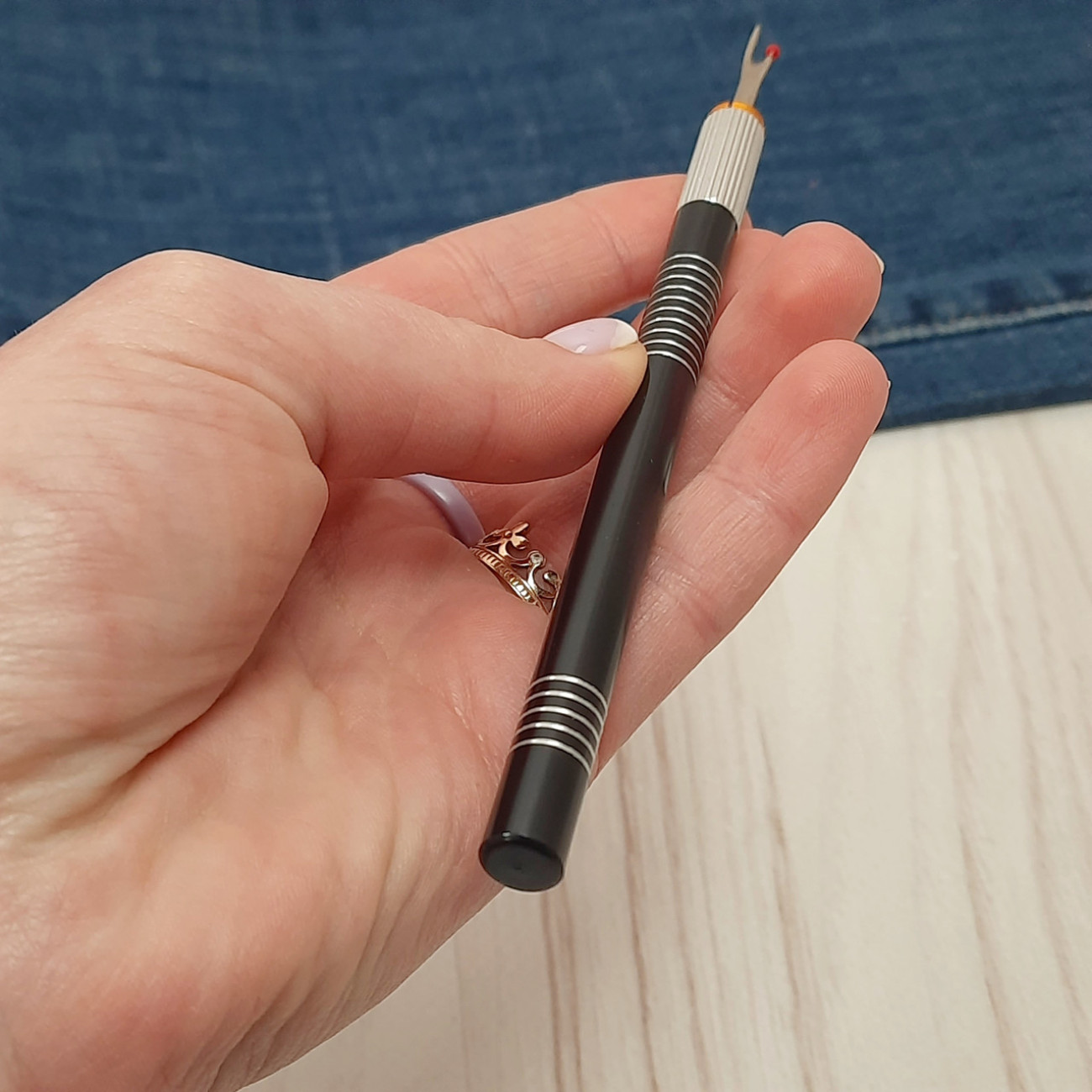 Розпорювач металевий зі змінними лезами (чорний)