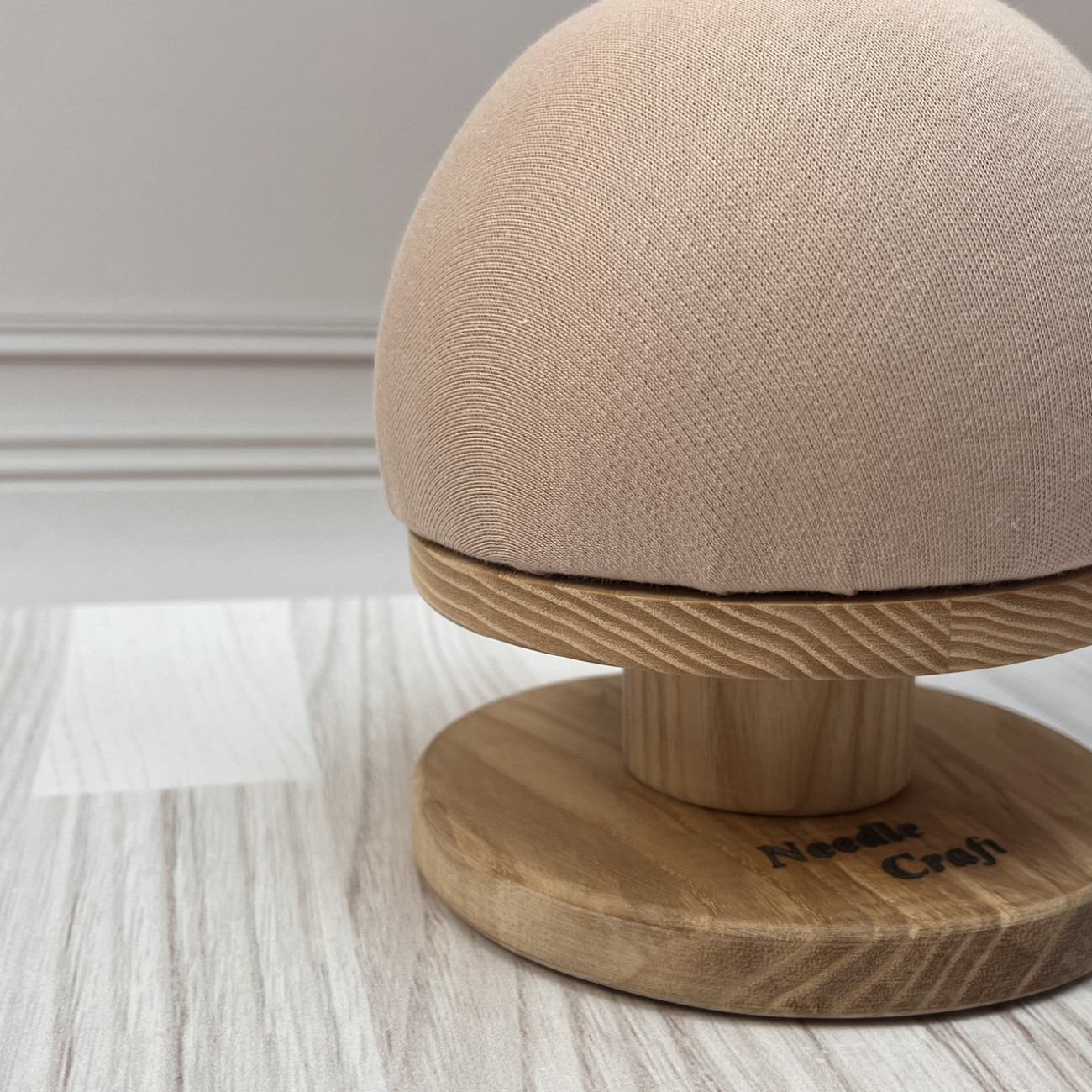 Кравецька колодка для ВТО Needle Craft Груди на підставці 12 см Бежеві