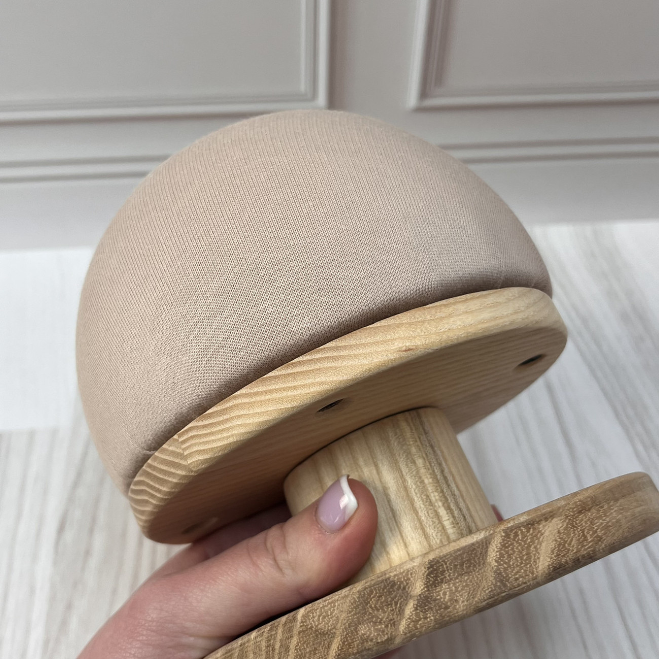 Кравецька колодка для ВТО Needle Craft Груди на підставці 12 см Бежеві