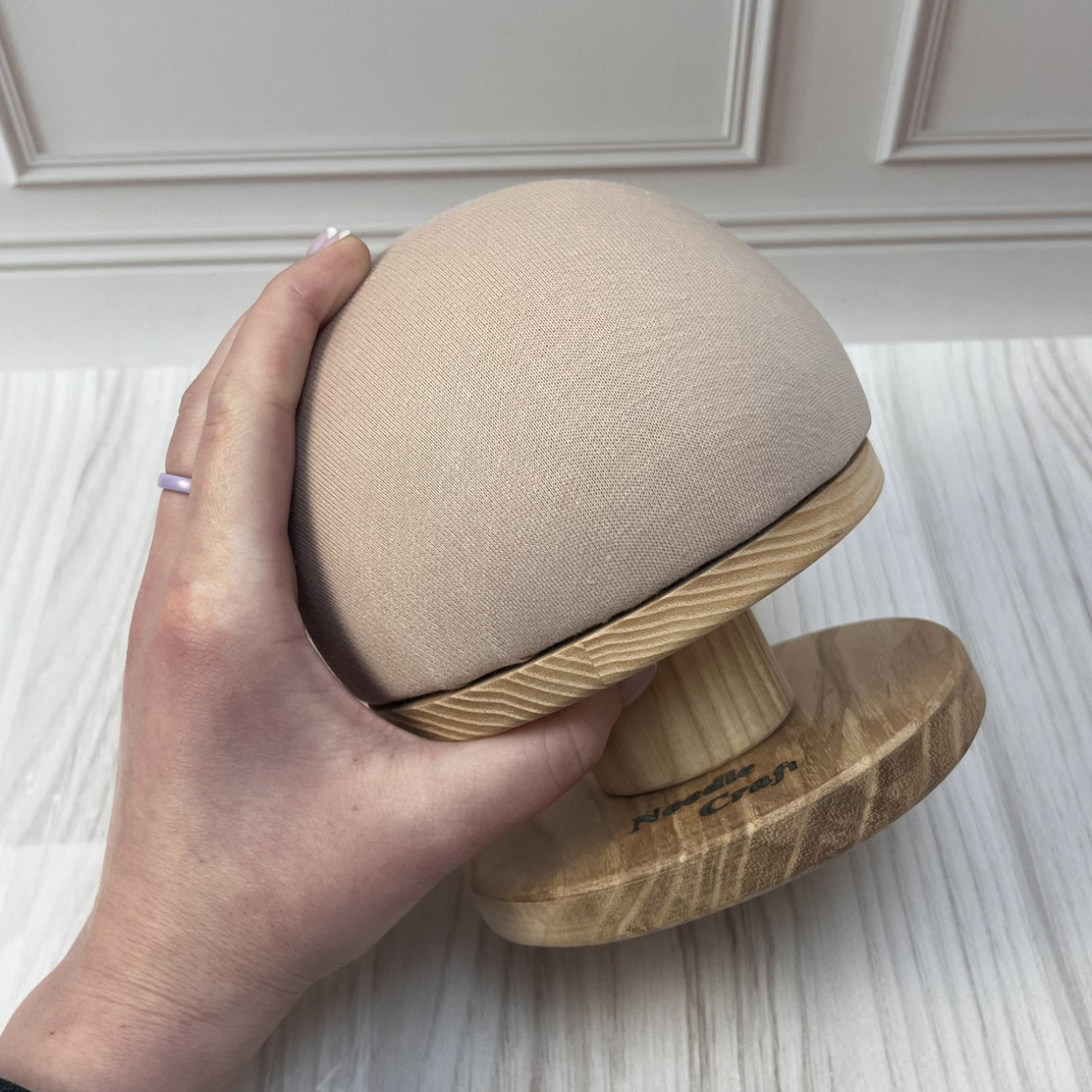 Кравецька колодка для ВТО Needle Craft Груди на підставці 12 см Бежеві