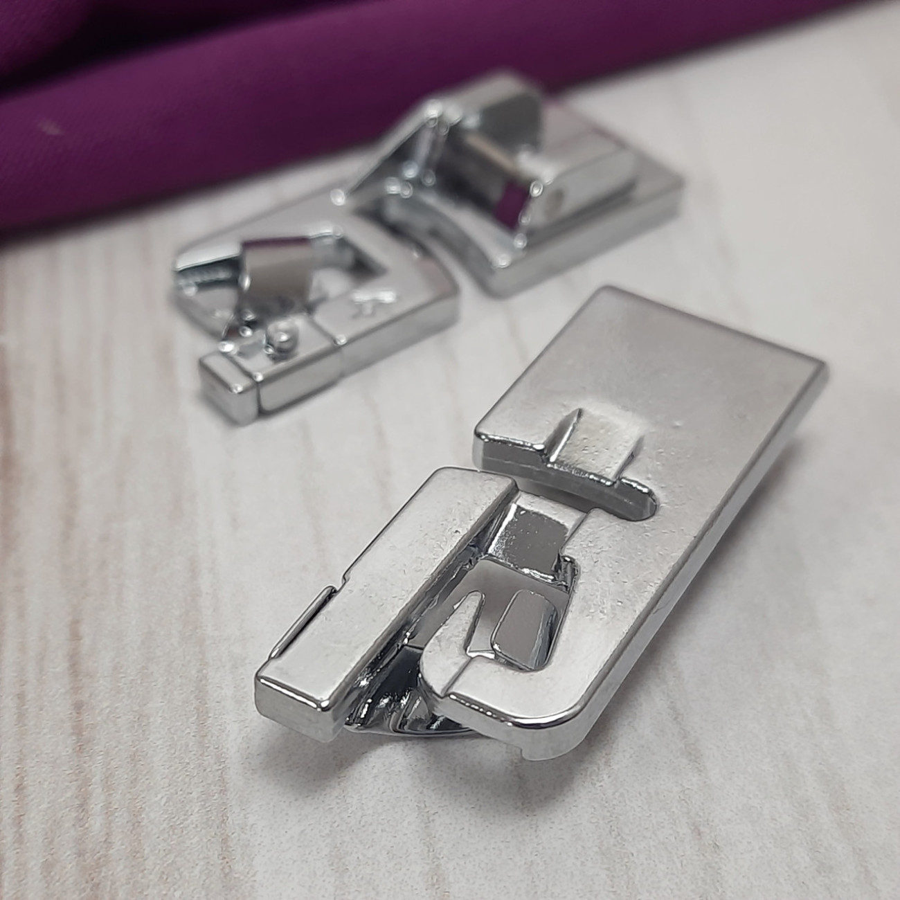 Лапка равлик на 4мм для побутових швейних машин