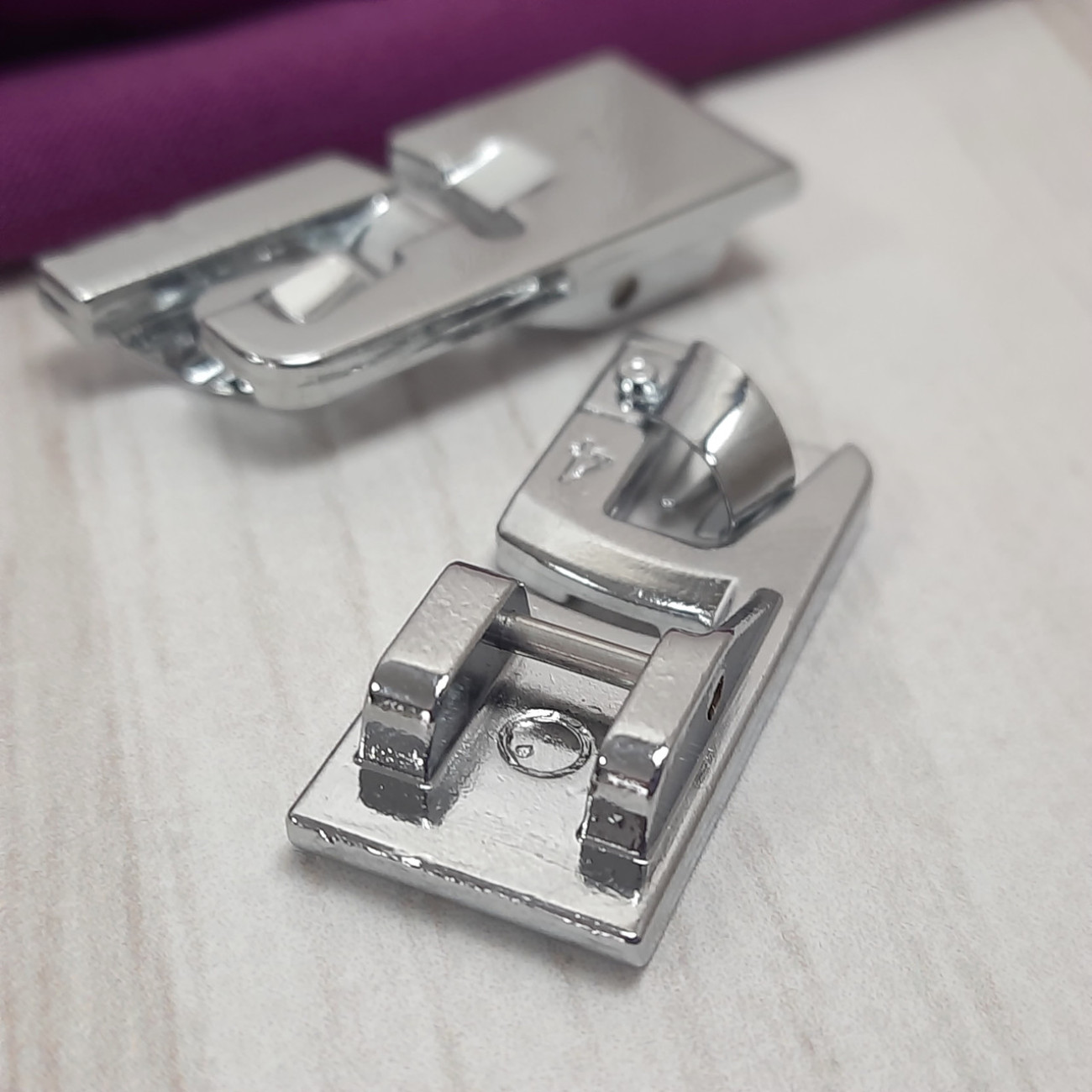 Лапка равлик на 4мм для побутових швейних машин