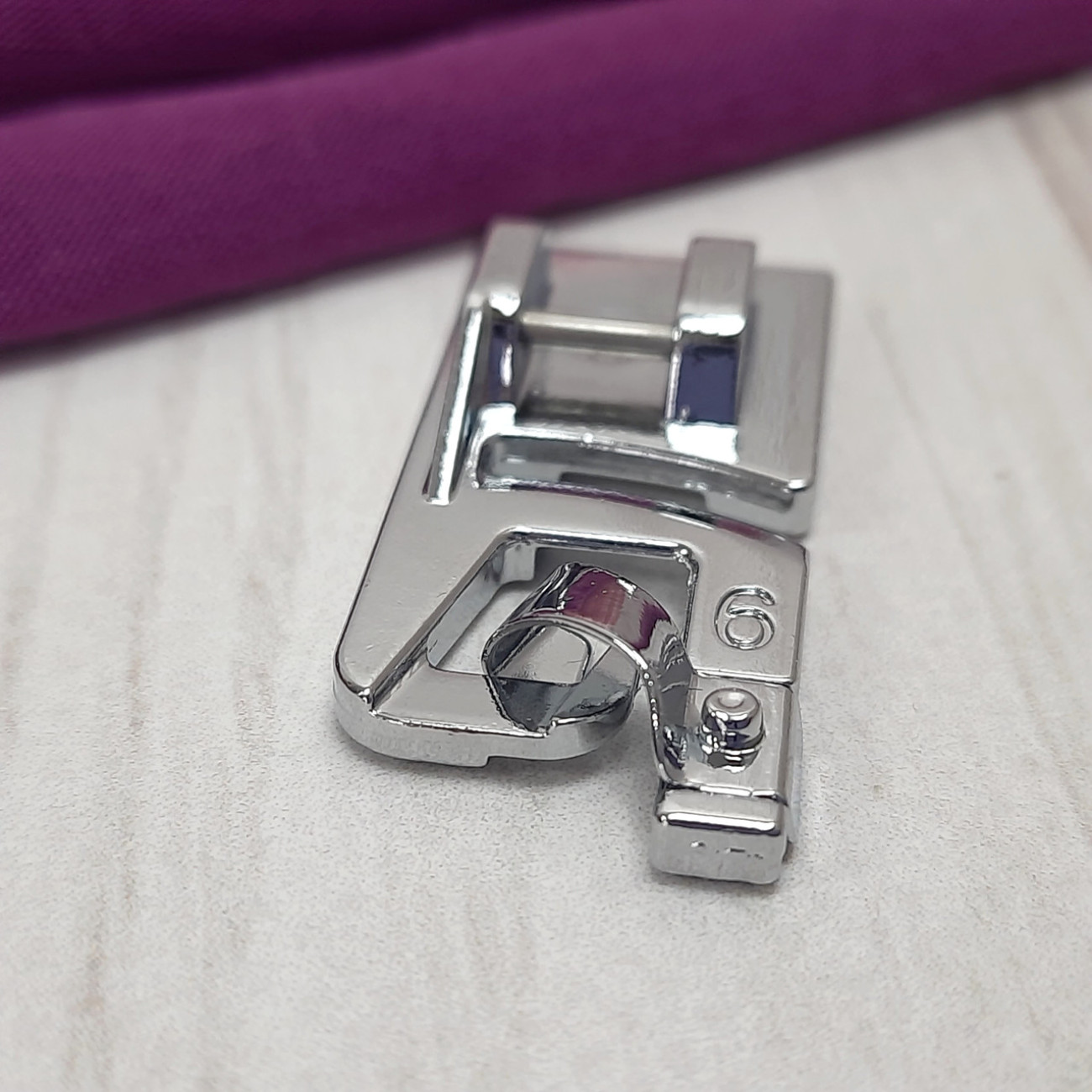 Лапка равлик на 6мм для побутових швейних машин