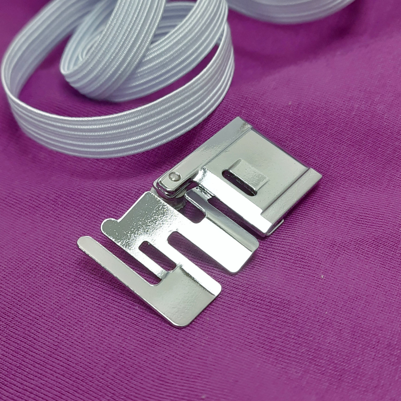 Лапка для пришивання резинки для побутових швейних машин