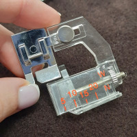 Лапка окантовувач пластиковий для побутових швейних машин