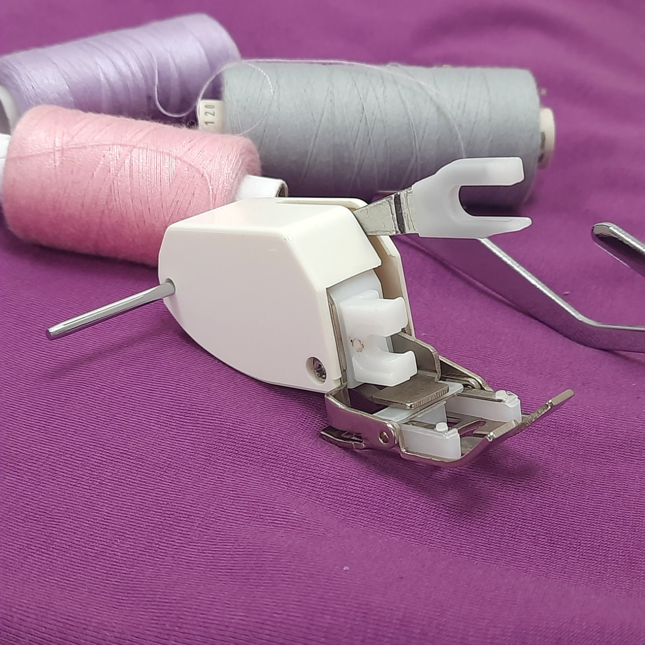 Лапка верхній транспортер 7мм для побутових швейних машин