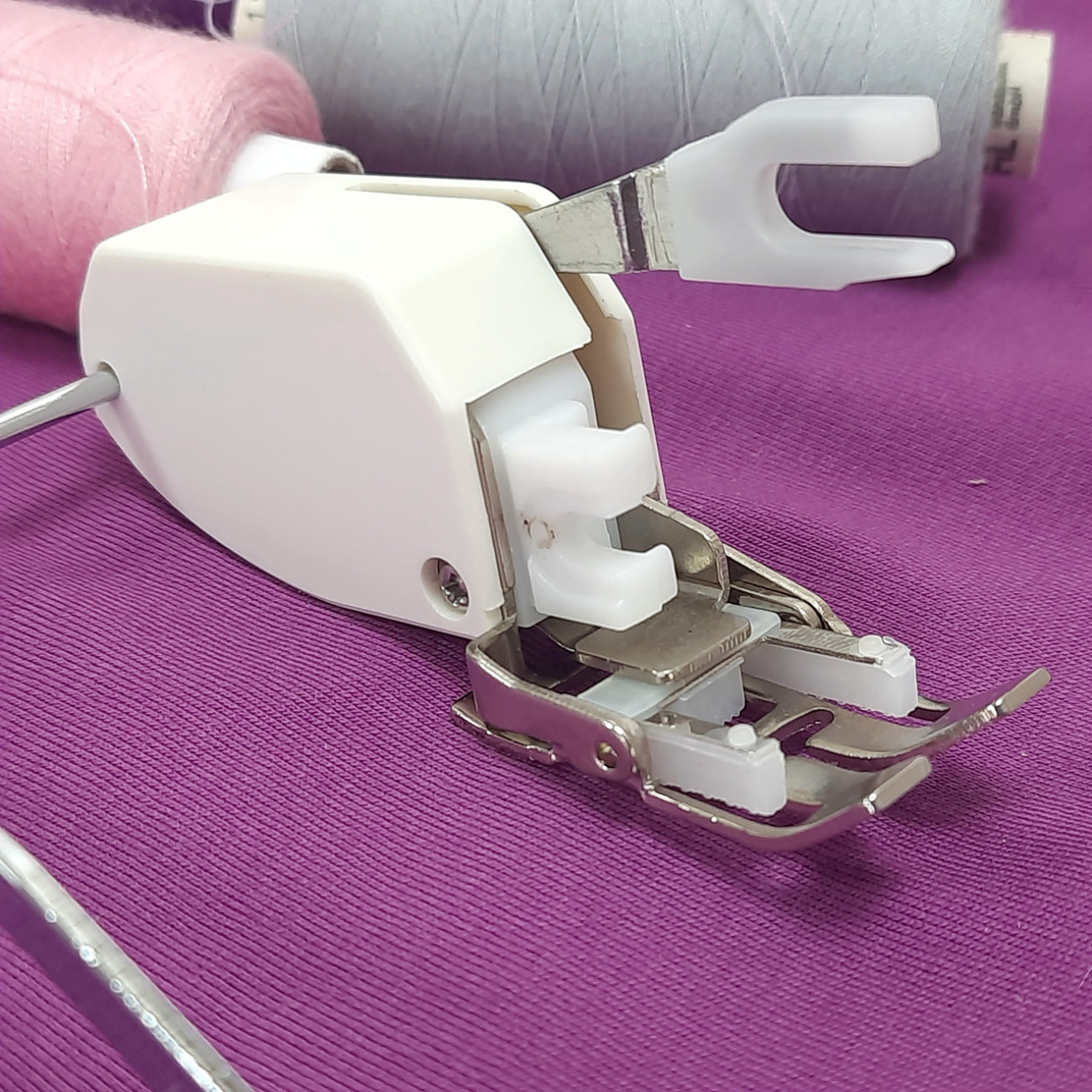 Лапка верхній транспортер 7мм для побутових швейних машин