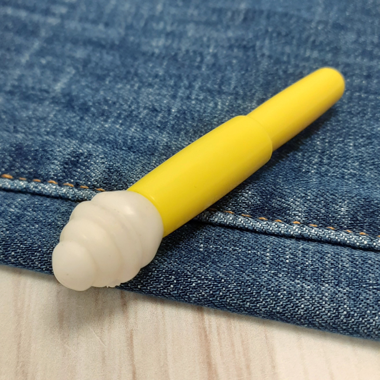 Розпорювач швів 