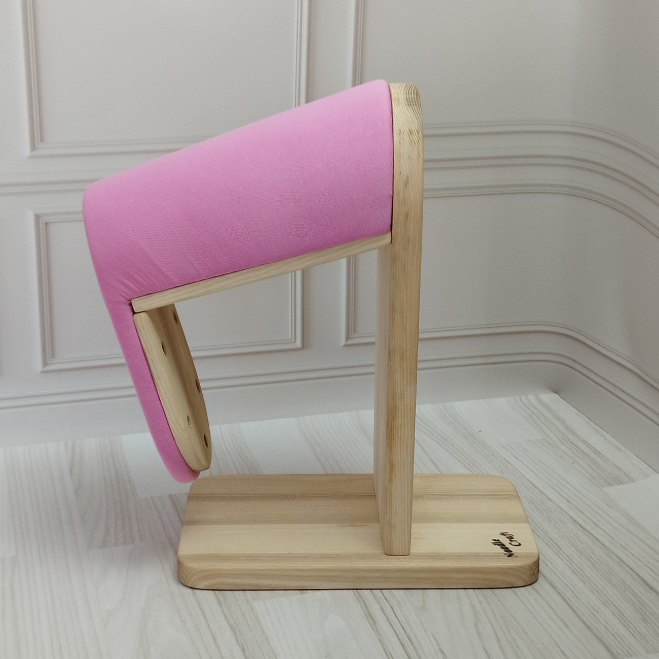 Кравецька колодка для ВТО Needle Craft Плече велике Фуксія