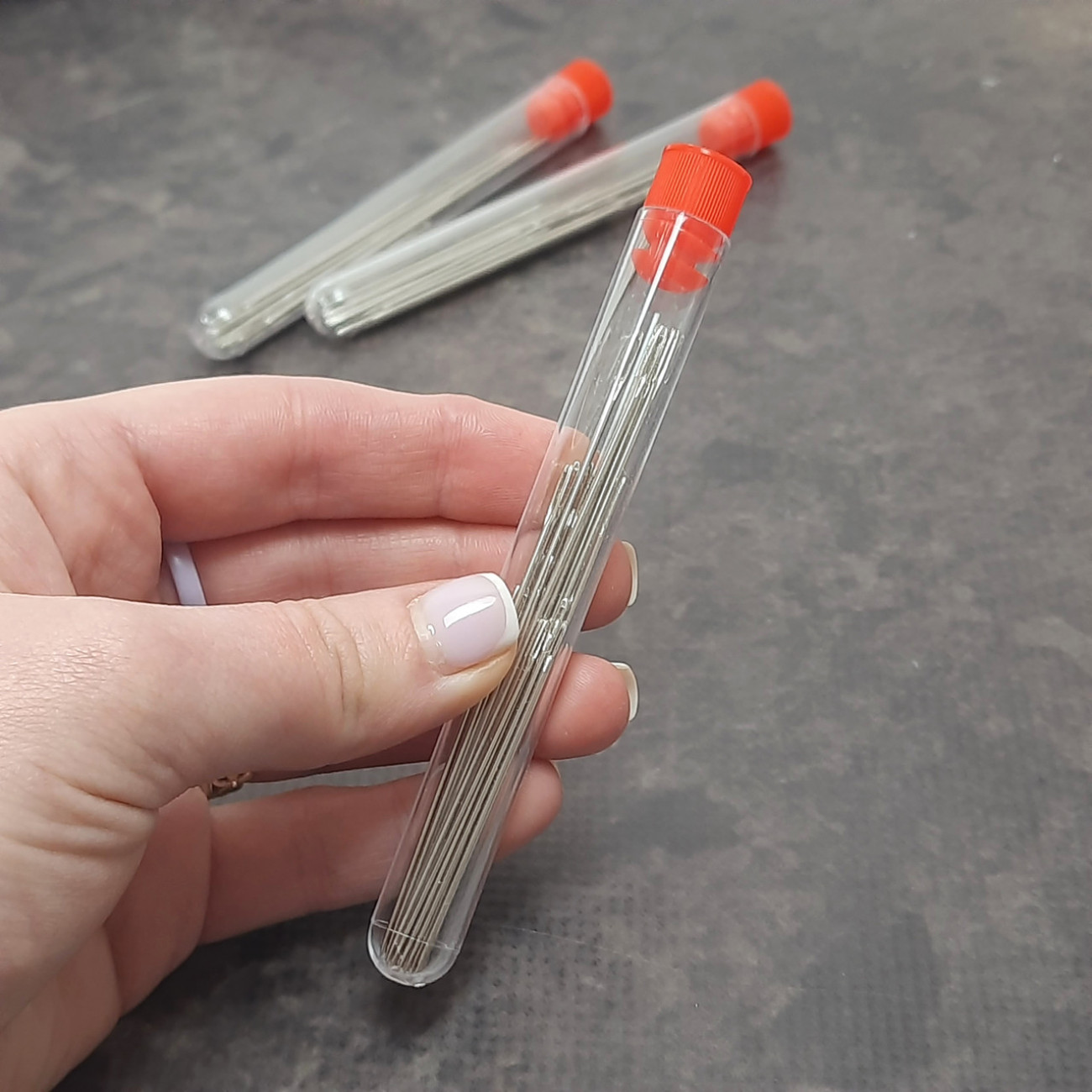 Голки для ручного шиття в тубусі асорті, набір (30 шт)