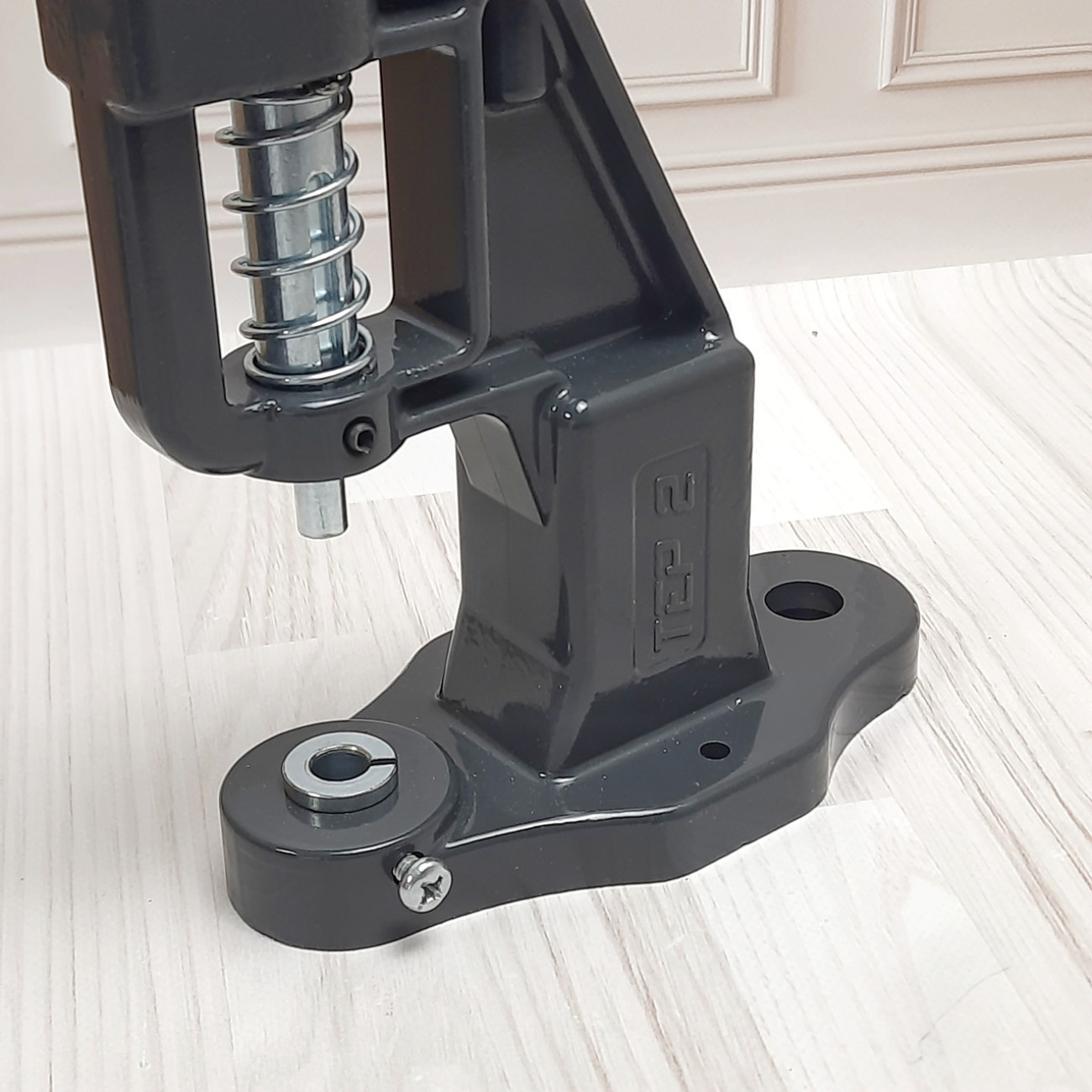 Прес для фурнітури ТЕР-2 універсальний Темно-сірий