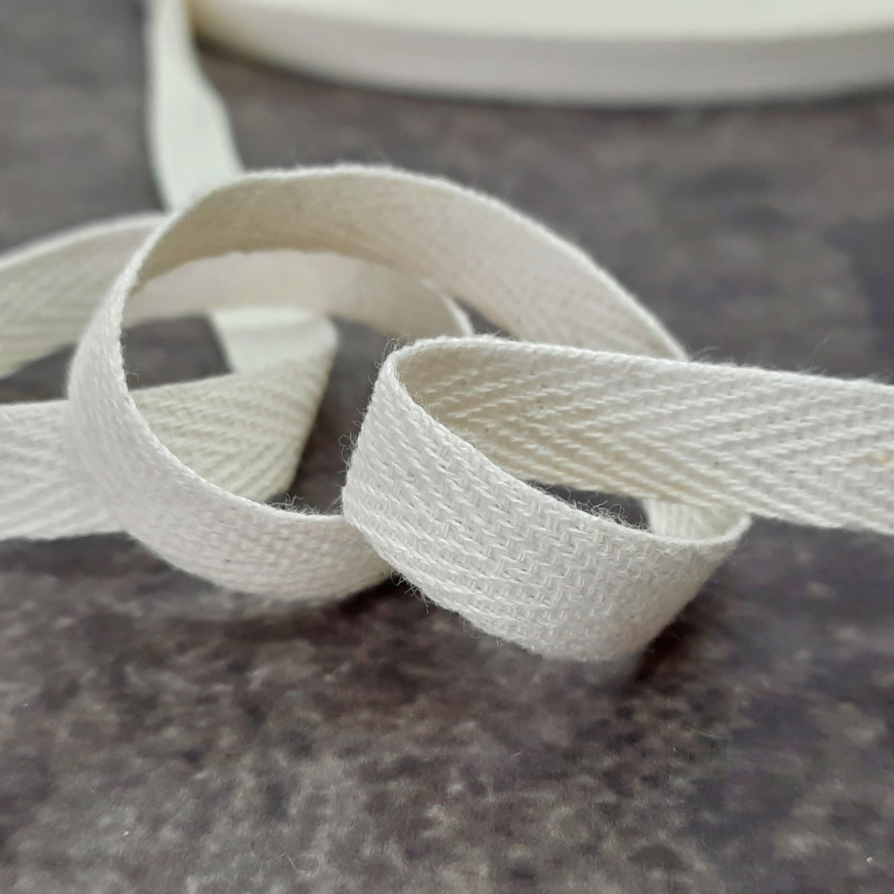 Тасьма кіперна 1 см, біла