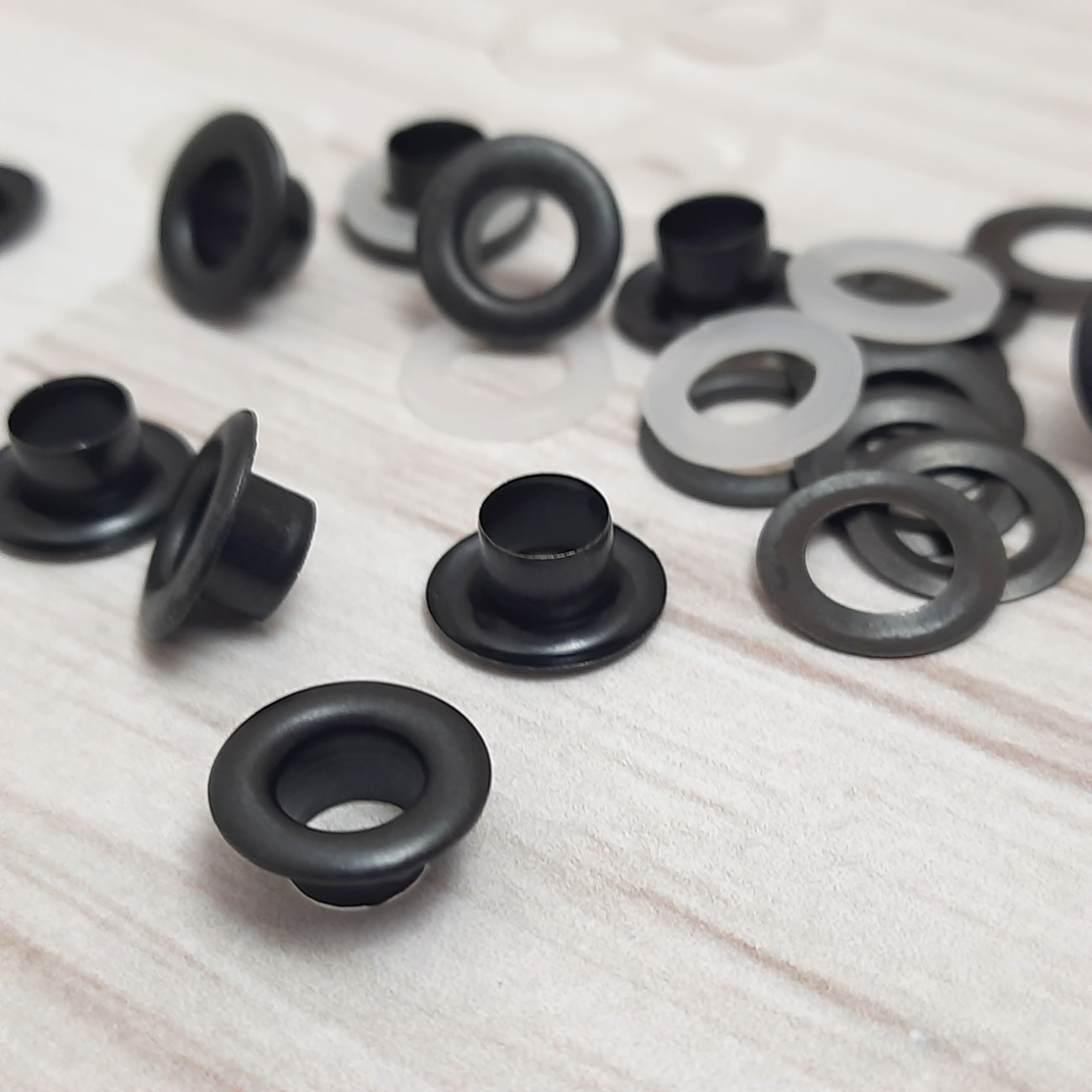 Люверс 6мм (чорні)