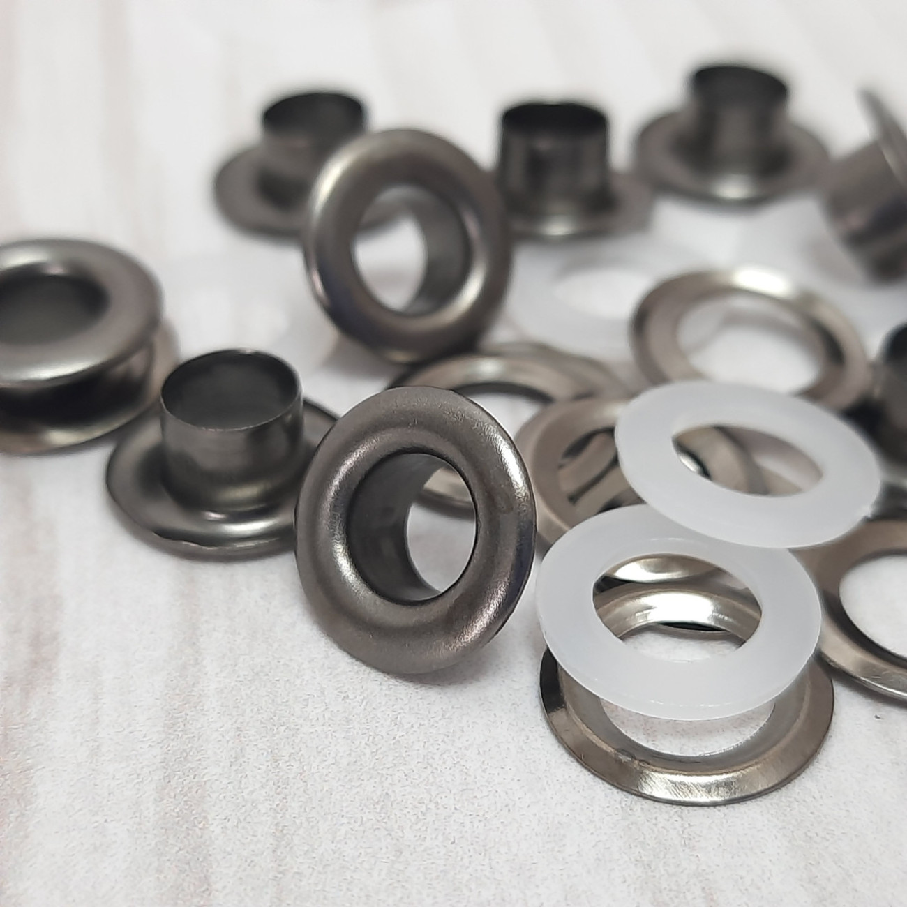 Люверс 6мм (темне срібло)