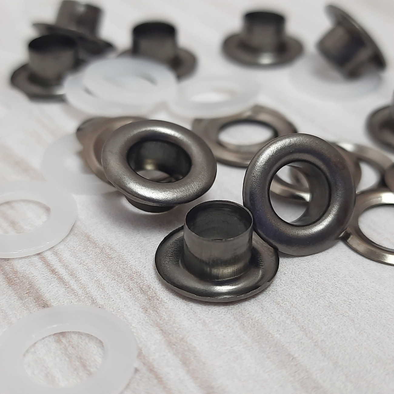 Люверс 6мм (темне срібло)