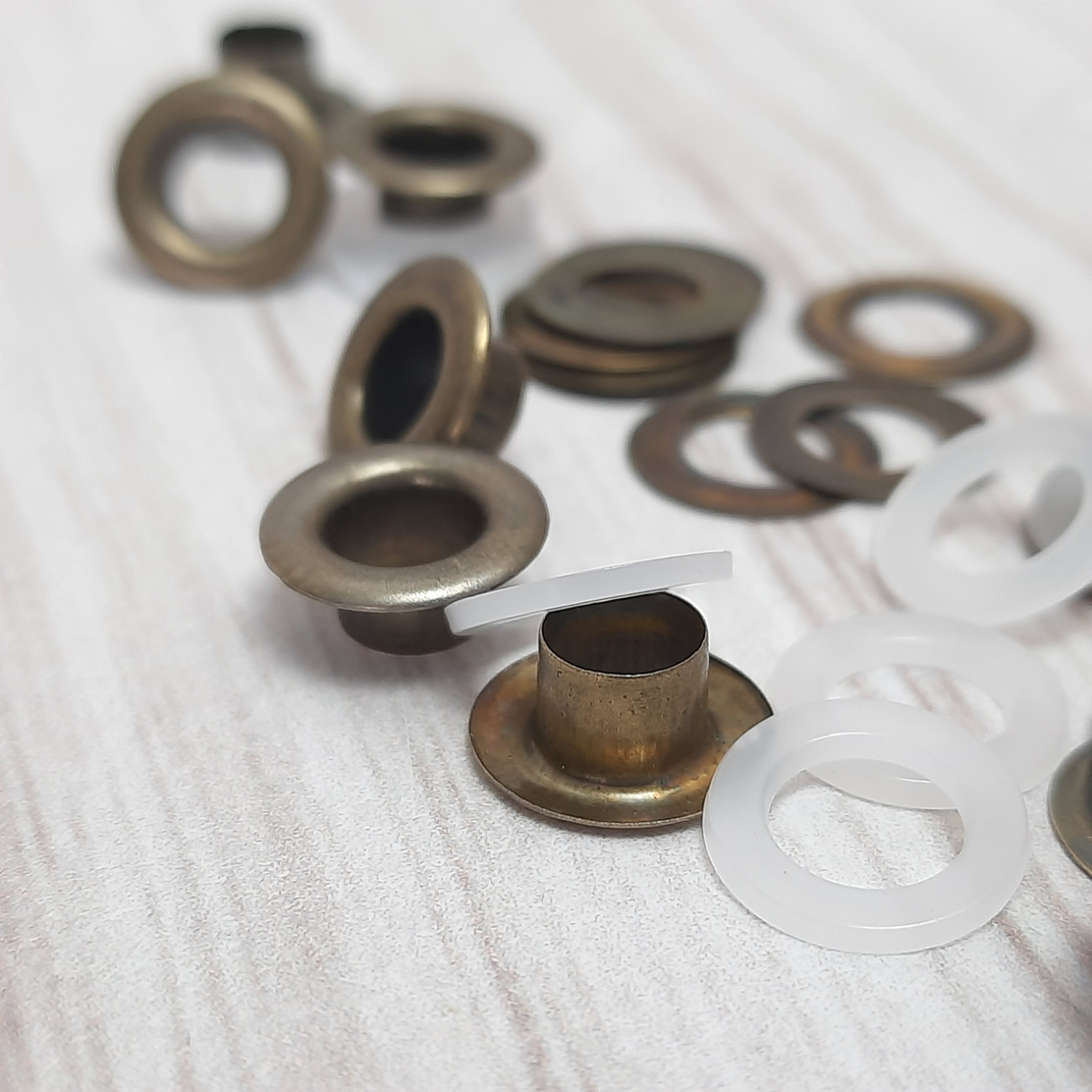 Люверс 6мм (бронза)