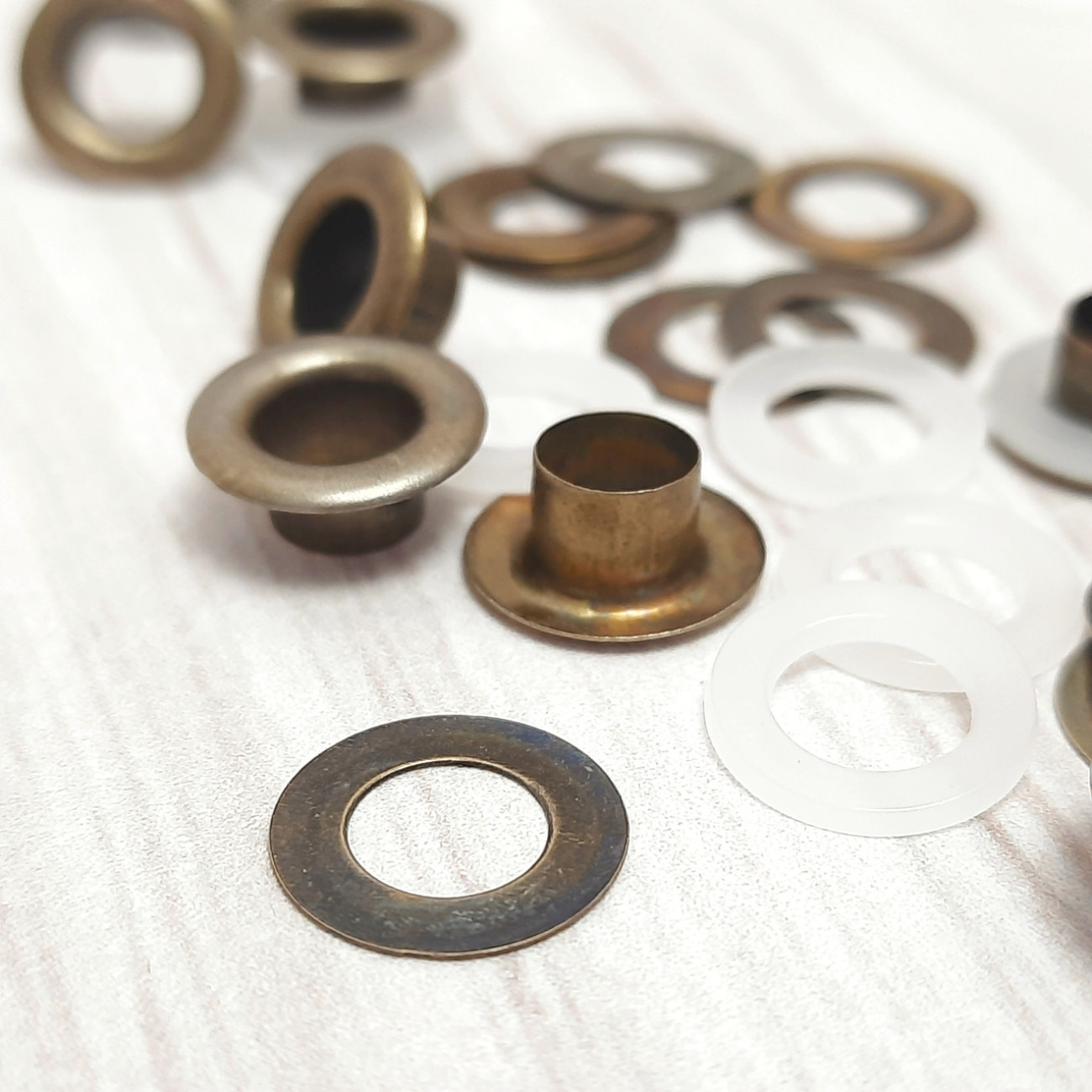 Люверс 6мм (бронза)