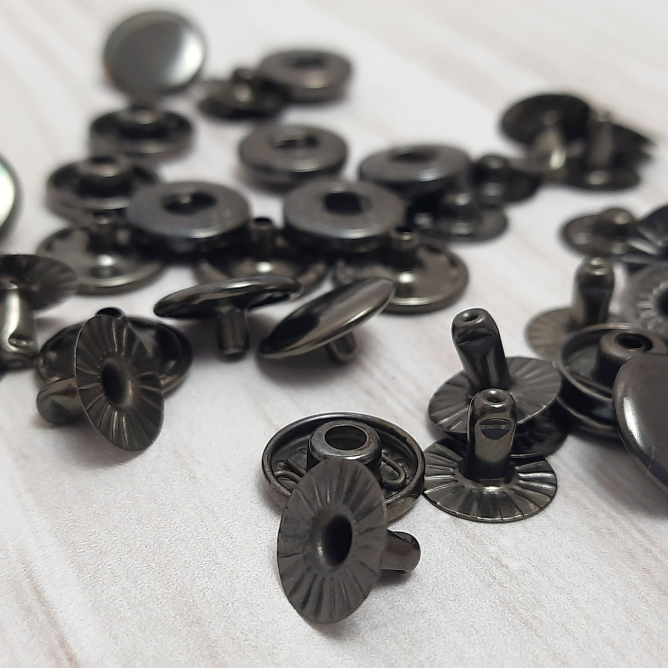 Кнопка Альфа 12,5мм (темне срібло)