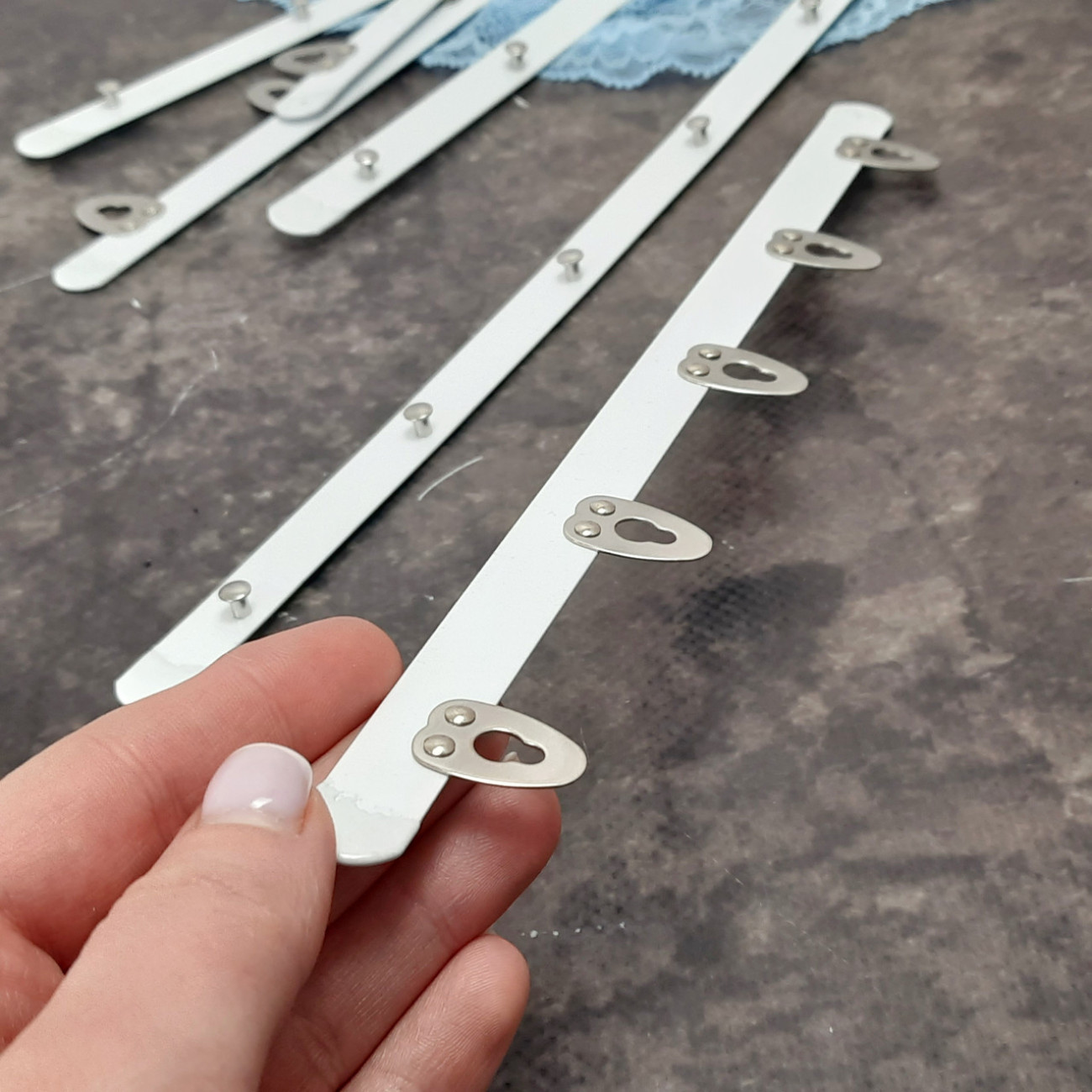 Бюск корсетний білий, 25 см, 5 застібок