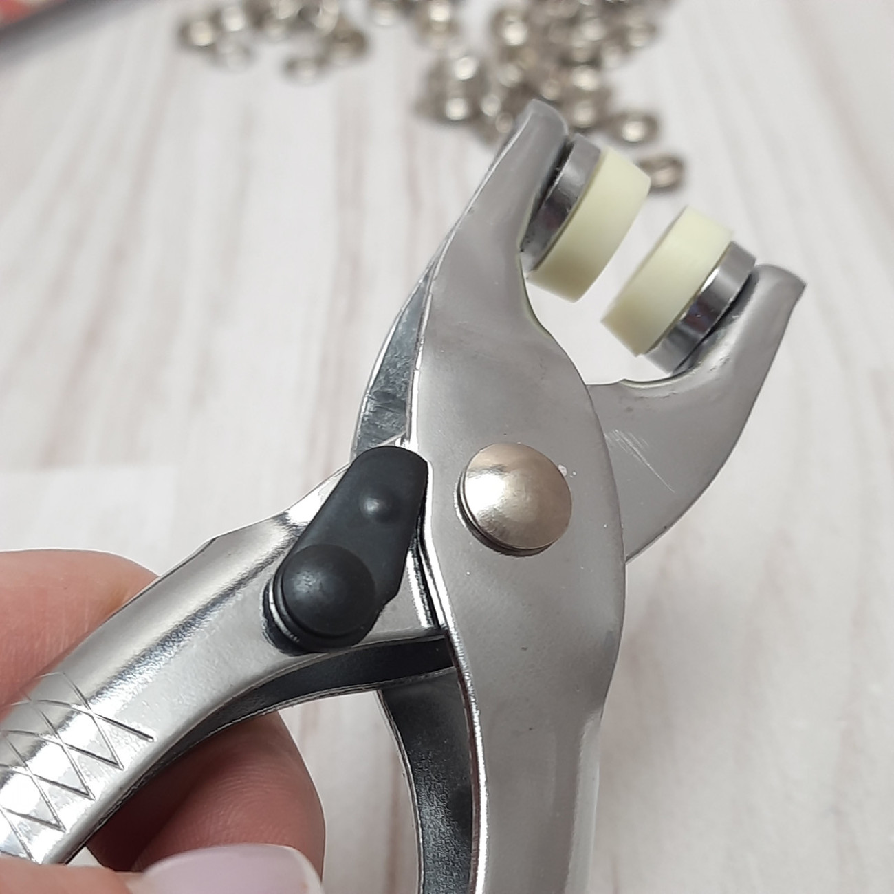 Ручний установник трикотажних кнопок Baby, розміром 9,5 мм