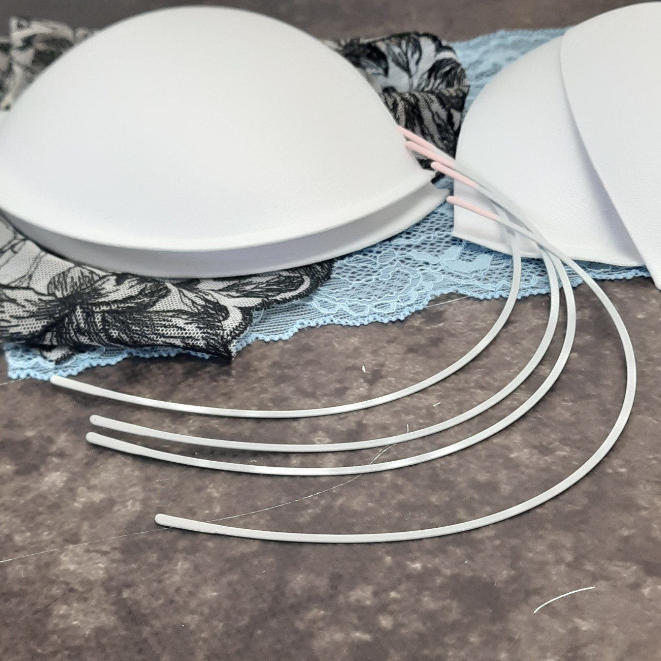 Кісточки для бюстгальтера № 42, класичні (пара)