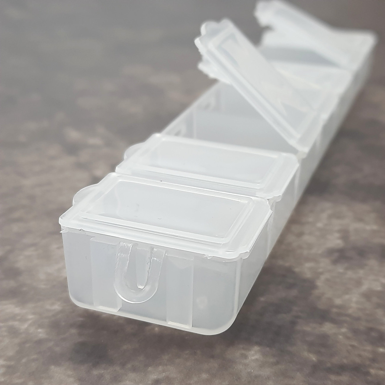 Органайзер для зберігання дрібниць і рукоділля на 7 комірок, прозорий